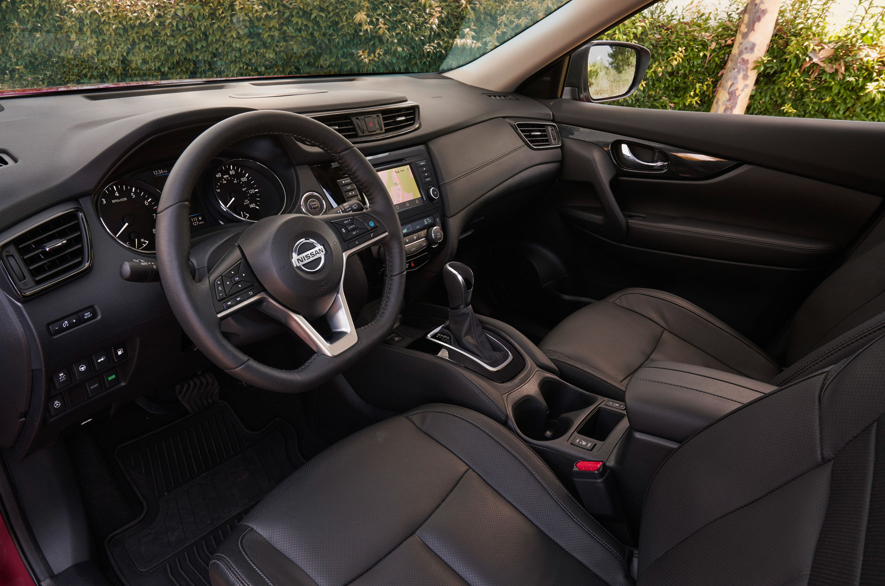 2020 Nissan Rogue 3